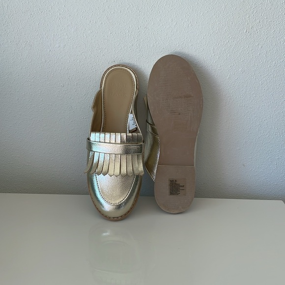Janie and Jack METALLIC FRINGE MULE, Size 2K Like New - Picture 3 of 5